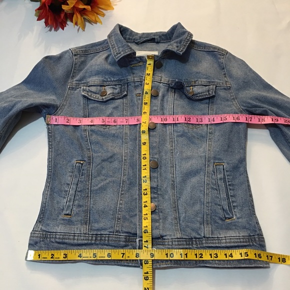 Universal Thread Jean Jacket - Picture 3 of 6